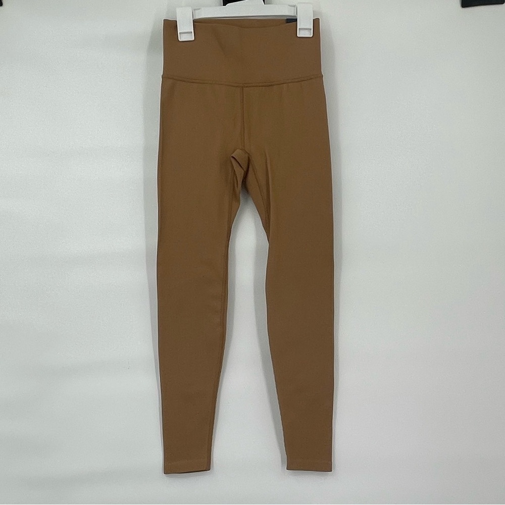 DSG NWT Momentum Seamless high rise 7/8 tight leggings
